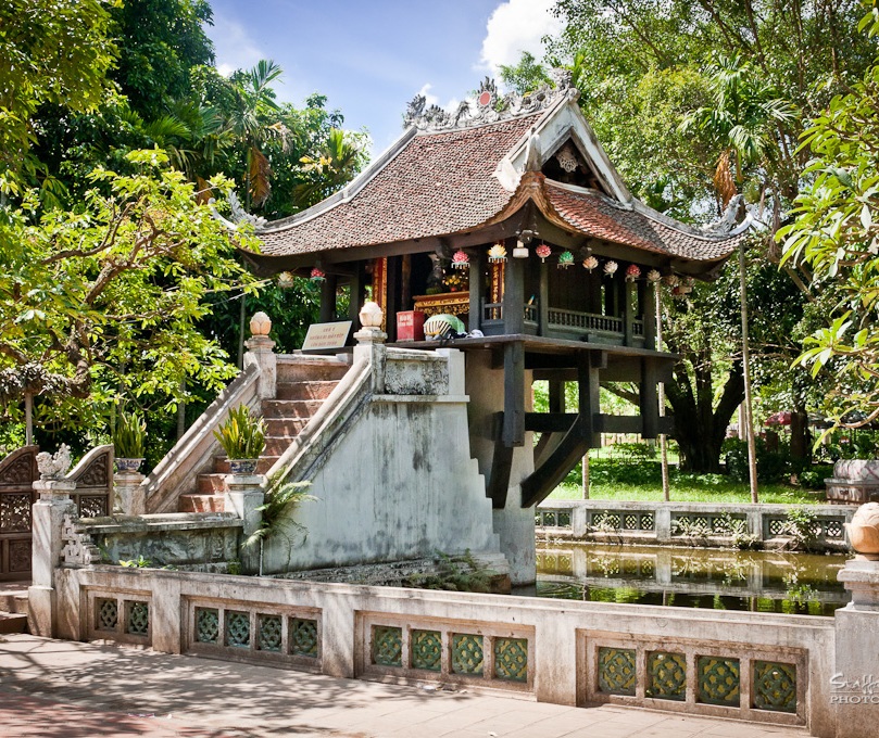 Visiting One Pillar Pagoda in Hanoi: A Small Temple with a Big Story