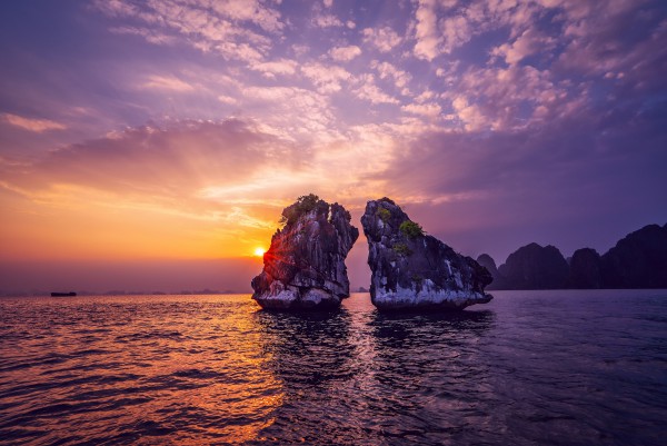 6D5N PACKAGE:HA NOI -HALONG BAY - NINH BINH -DA NANG MARBLE MOUTAIN - BANAHILL  (SIC TOUR )