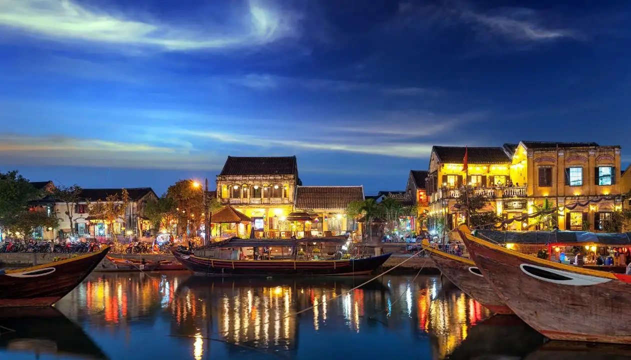 MARBLE MOUNTAIN HOIAN ANCIENT TOWN