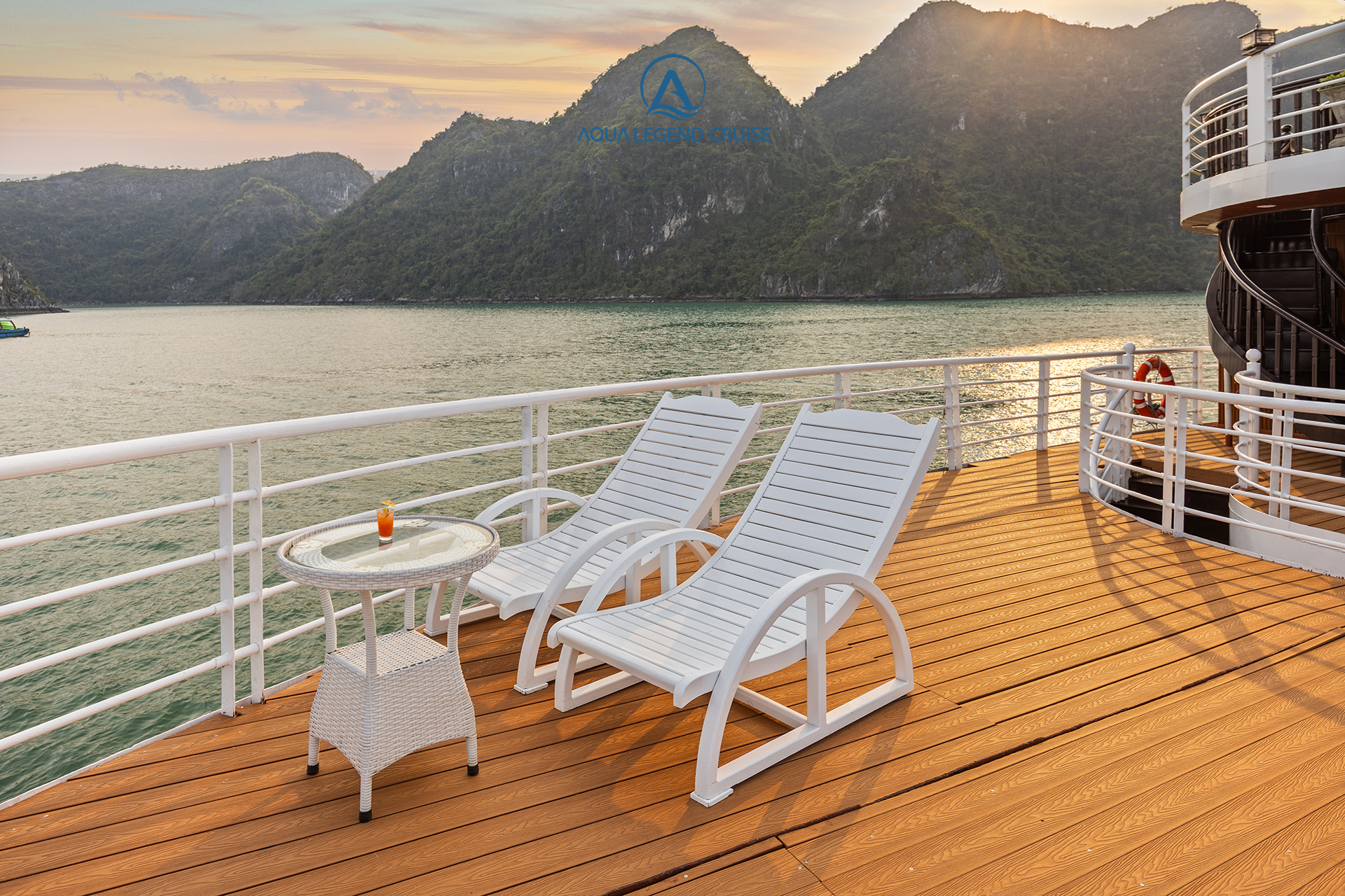 DU THUYỀN AQUA LEGEND 3 NGÀY 2 ĐÊM