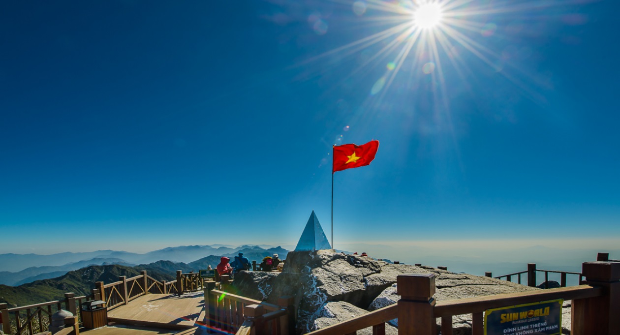 FANSIPAN PEAK