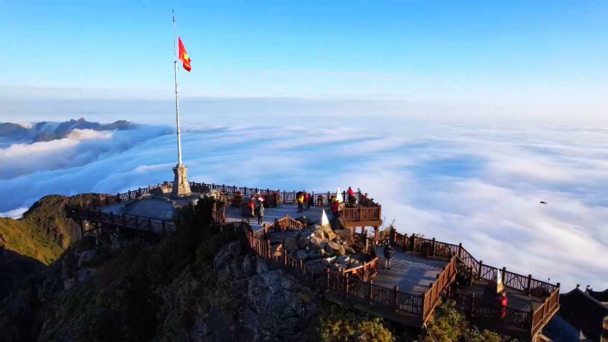SAPA FANSIPAN 2 DAYS 1 NIGHTS BY BUS